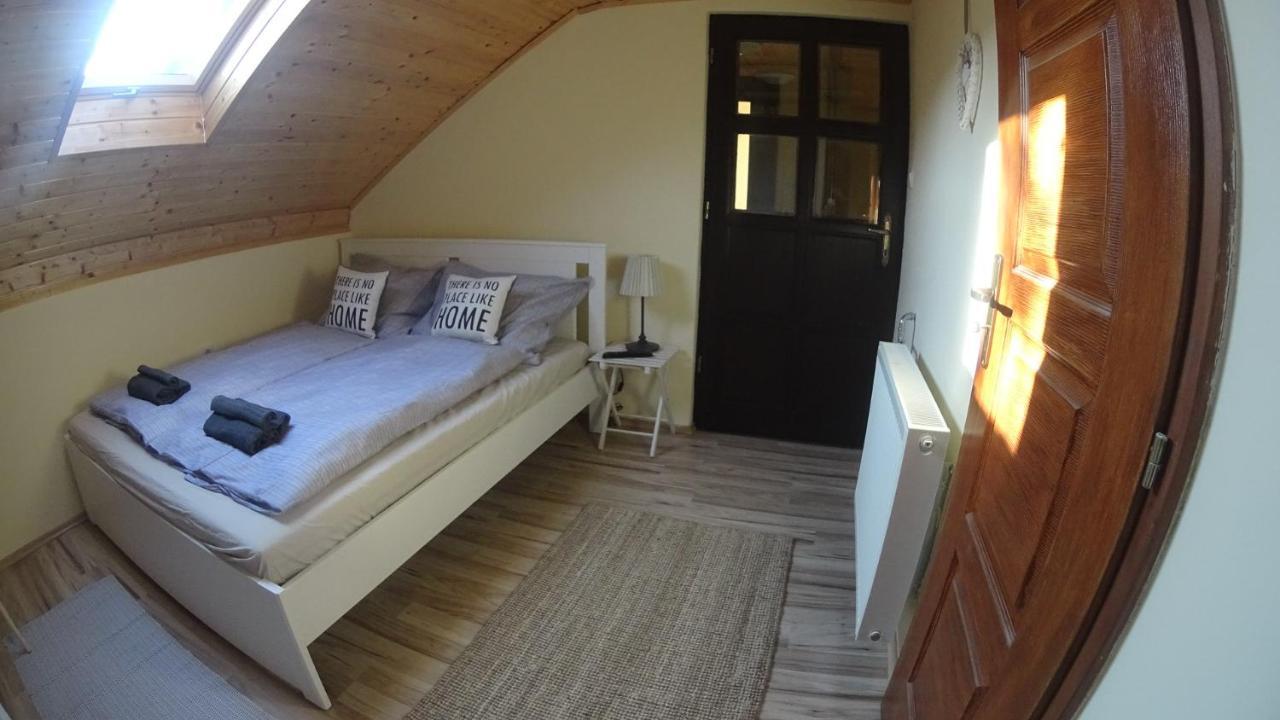 Black & White Apartments - White Eger Luaran gambar