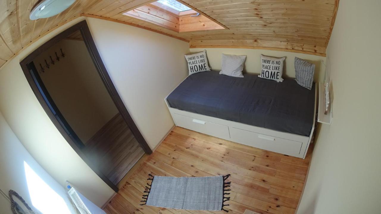 Black & White Apartments - White Eger Luaran gambar